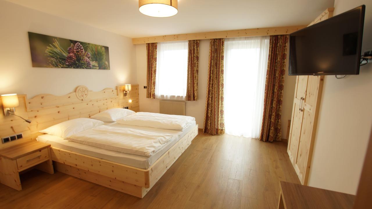 Hotel Andechserhof & Mountain Sky Лайон Екстериор снимка